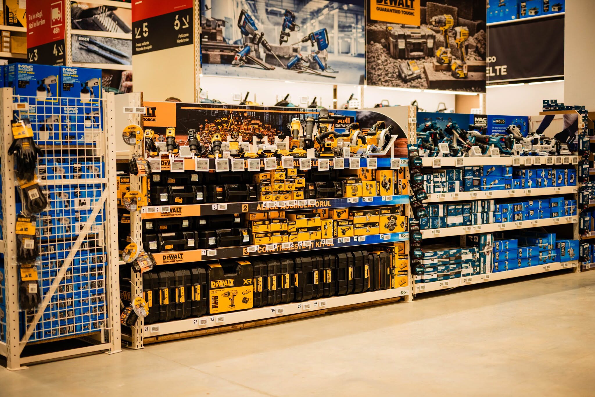 Scule electrice DeWalt și Mac Allister